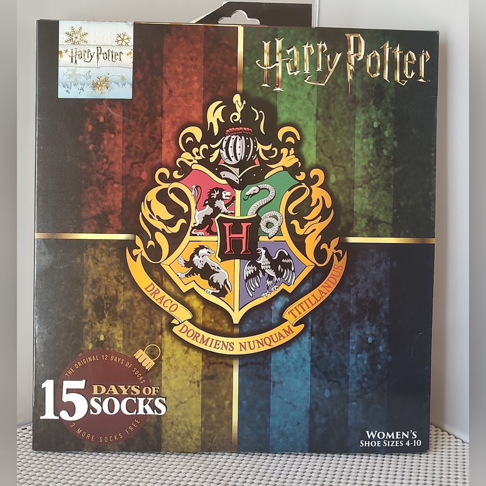 Harry Potter 15 Days of Socks Advent Calendar Women's shoe size 4-10 Hogwarts
